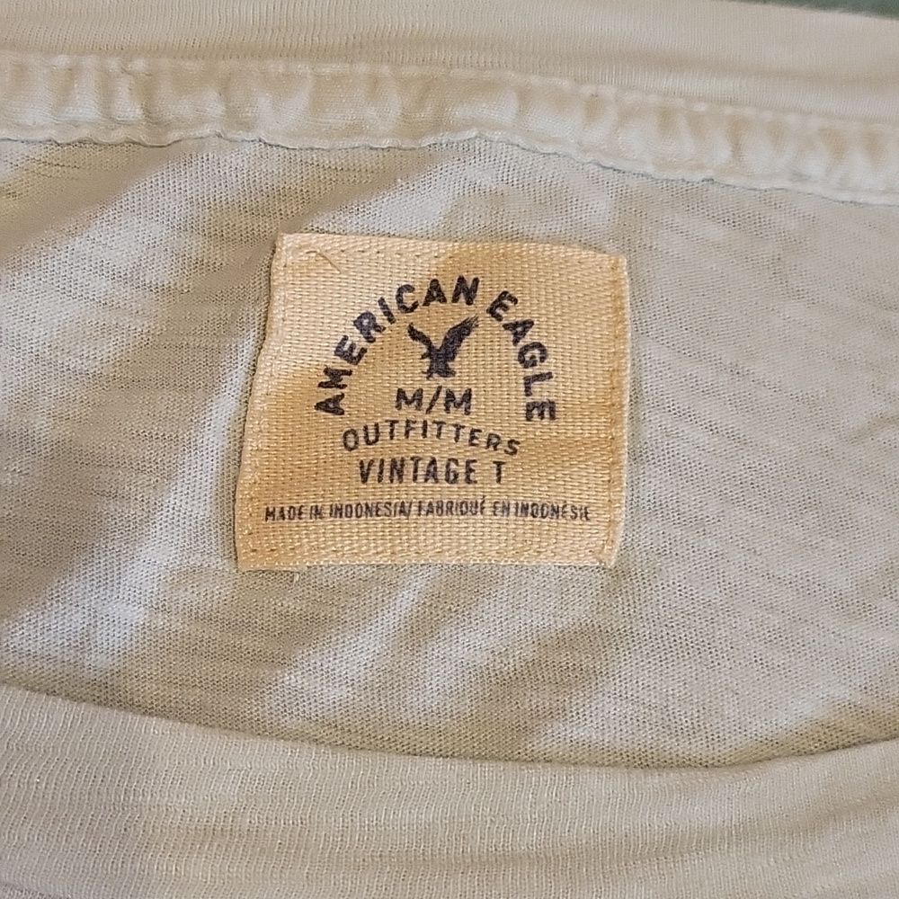 American Eagle short sleeve shirt size med - Picture 3 of 4